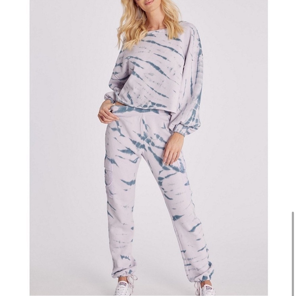 Wildfox Olivia Tie-Dye Sweatshirt oversized lightweight cozy small - Picture 3 of 12